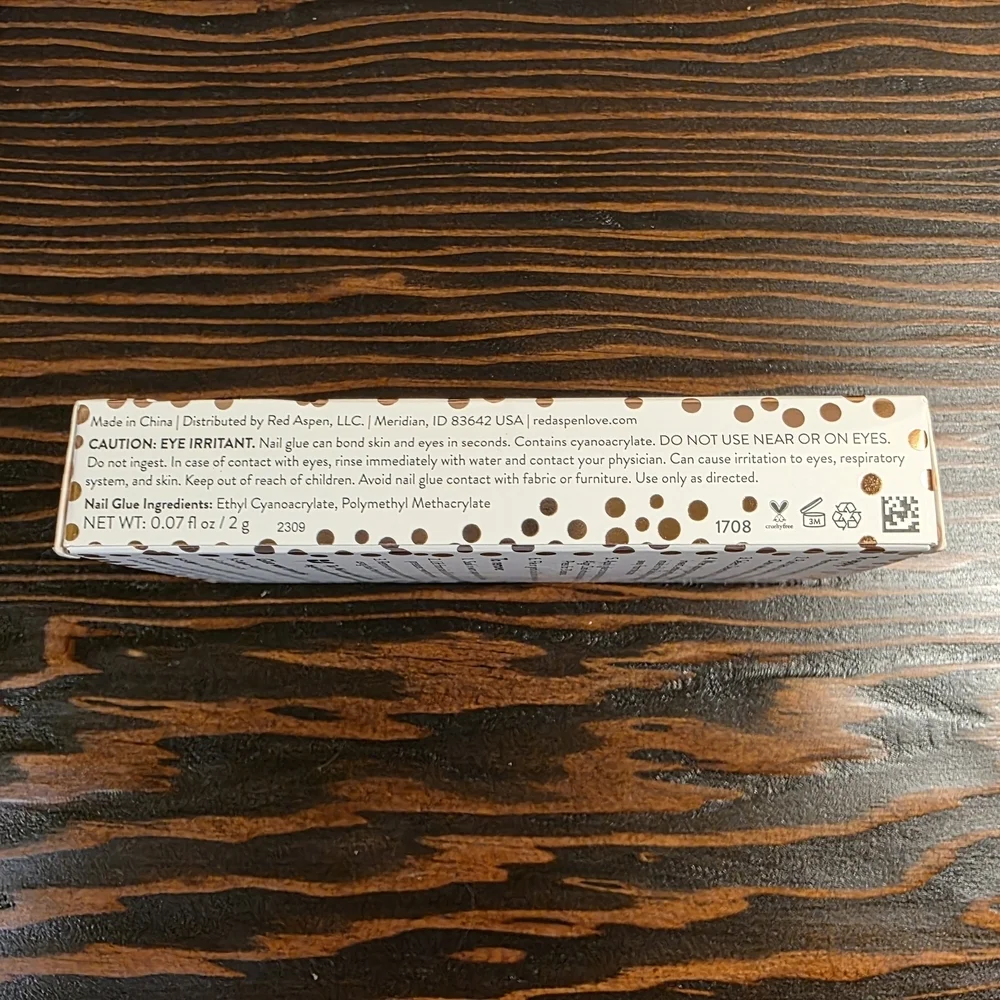 RED ASPEN NAIL DASHES – “If the Tiara Fits” – RARE & DISCONTINUED - Picture 6 of 6